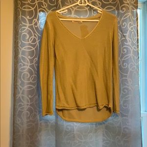 Kittenish Jessie James decker tan sweater